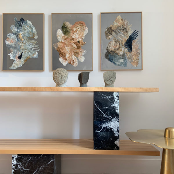 Peinture à l'huile et cire sur acier poli miroir signée Daniela Busarello
