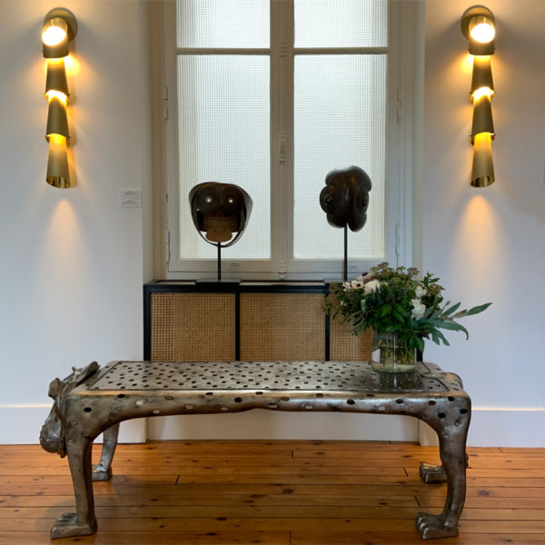 Pair of high-end sconces in polished and sandblasted brass, signed Antoine Vignault, artist designer in Toulouse