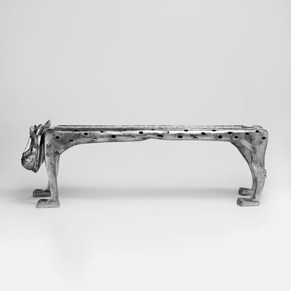 Banc en bronze argenté signé Cécile Ballureau, artiste designer de mobilier atypique zoomorphe