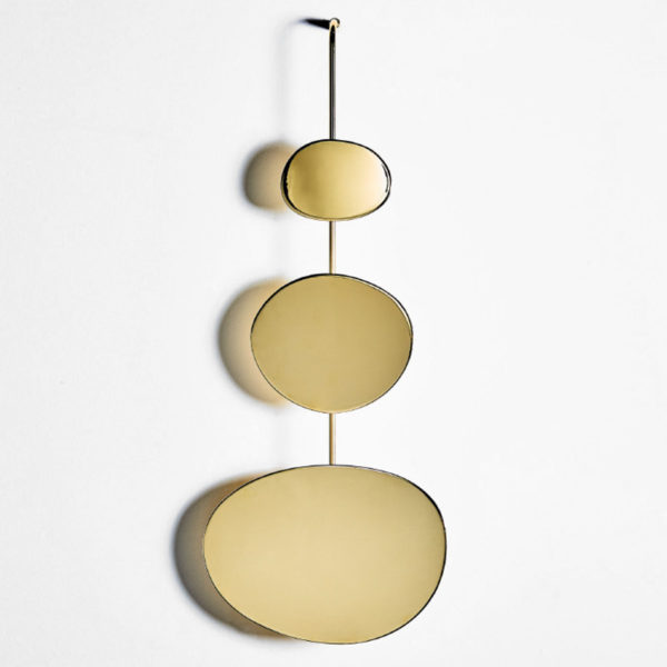 Polished brass mirror by Aurelia Bire, exceptional wall decoration