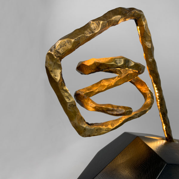 Luminous sculpture in oak and bronze signed Hoon Moreau, painter, sculptor and designer