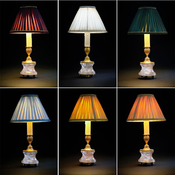 Lampe en laiton et cristal de roche fabriquées à la main imaginées par Alexandre Vossion