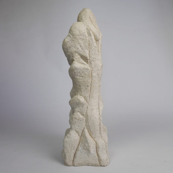 Sculpture en stuc “Vierge à l’enfant”. Pièce unique signée Bella Hunt & DDC