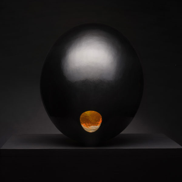 Œuvre d'art en cuir martelé signée Jonathan Soulié, lauréat du concours Atelier d’art de France 2020 région Occitanie