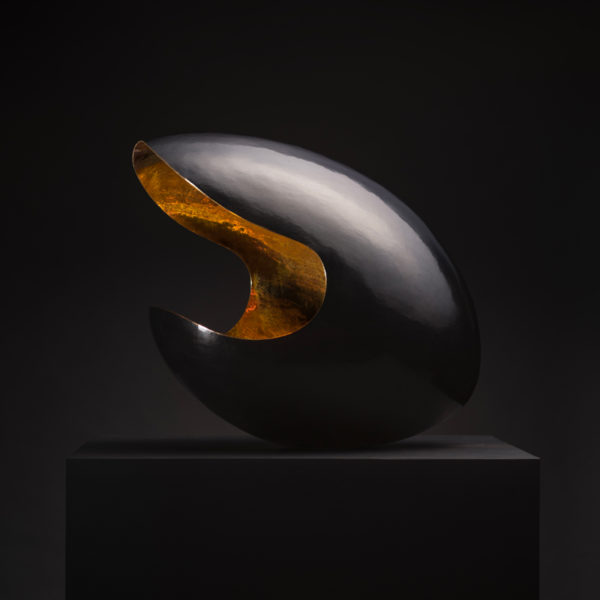 Artwork in hammered leather signed Jonathan Soulié, winner of the Atelier d'art de France 2020 competition in the Occitanie region