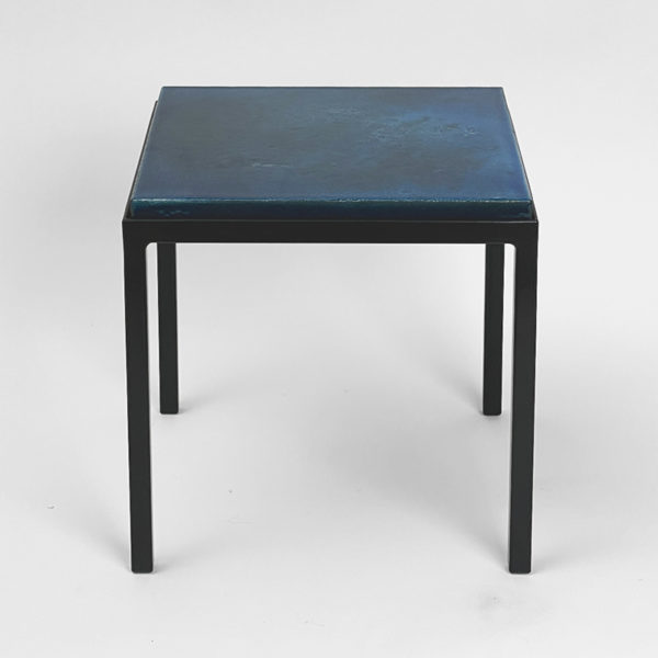 Square side table in black lacquered metal with blue top in glazed ceramic, by Gerard Simoën