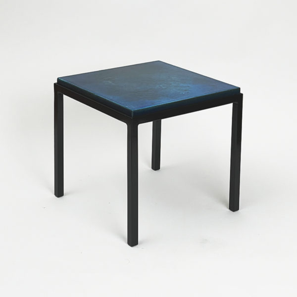 Square side table in black lacquered metal with blue top in glazed ceramic, by Gerard Simoën