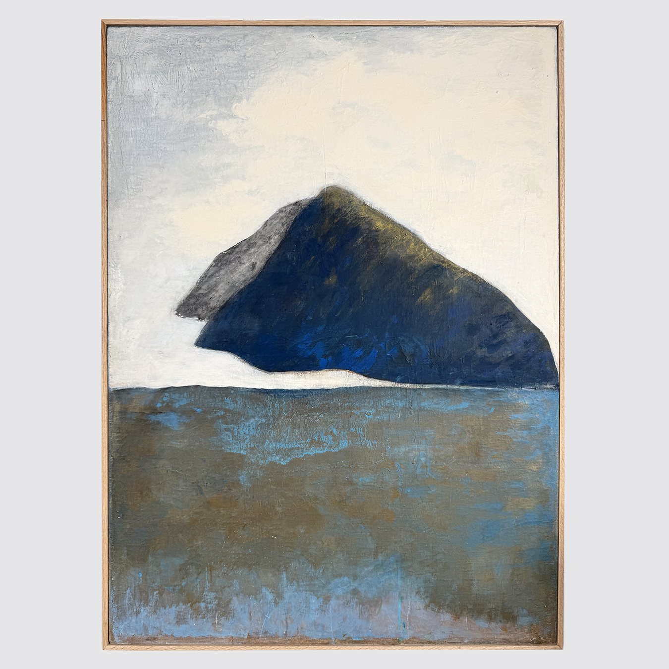 MONTAGNE BLEUE SUR HORIZON OR