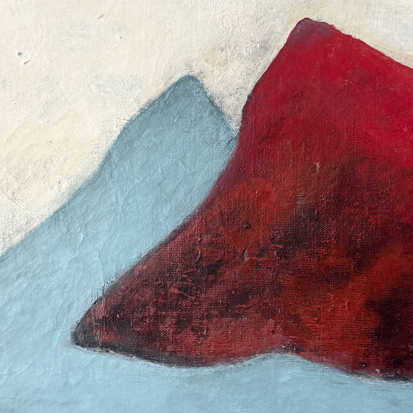 MONTAGNE ROUGE SUR FOND BLANC – Image 3