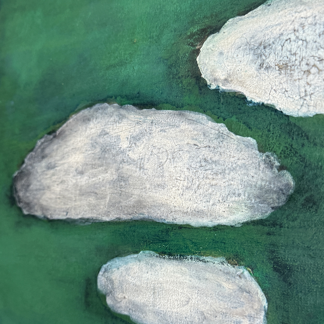 SMALL GREY CLOUDS ON GREEN BACKGROUND - Image 4