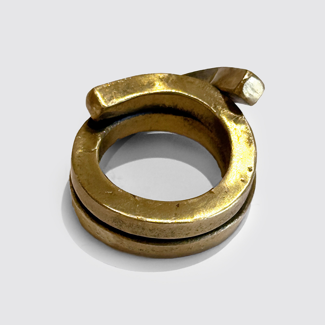 BAGUE EN LAITON - LIGNE I – Image 3