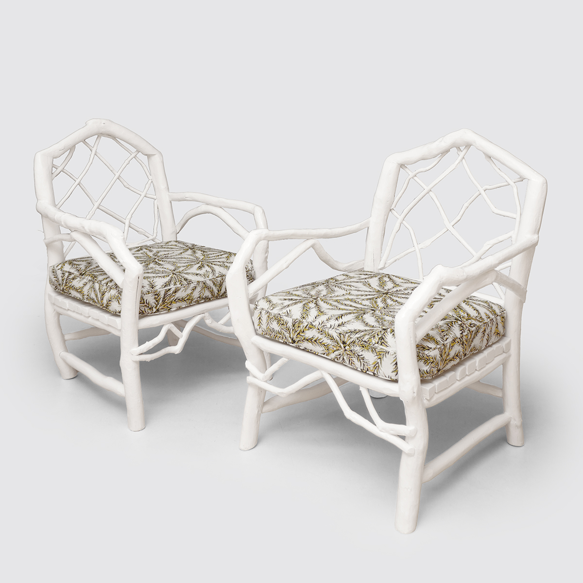 PAIR OF LOW ARMCHAIRS “ROYAL” LACQUERED WHITE