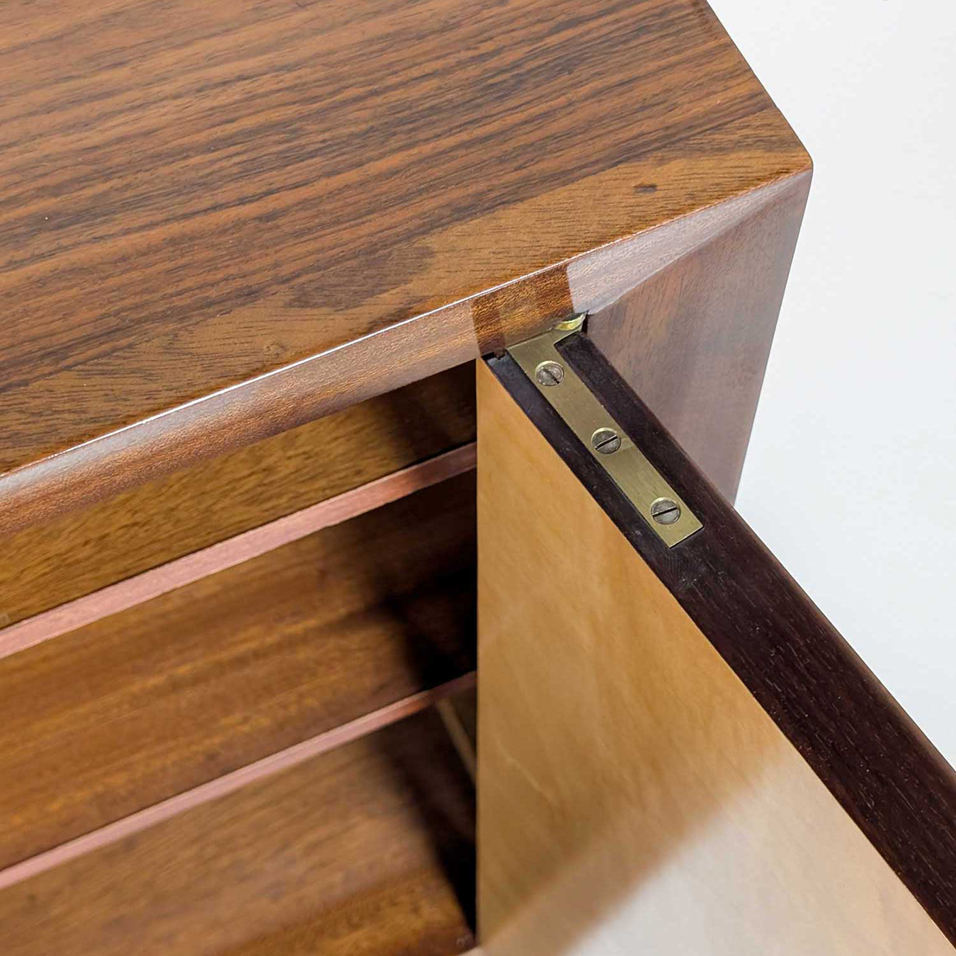 ART DECO ROSEWOOD STORAGE CABINET (1940) - Image 4