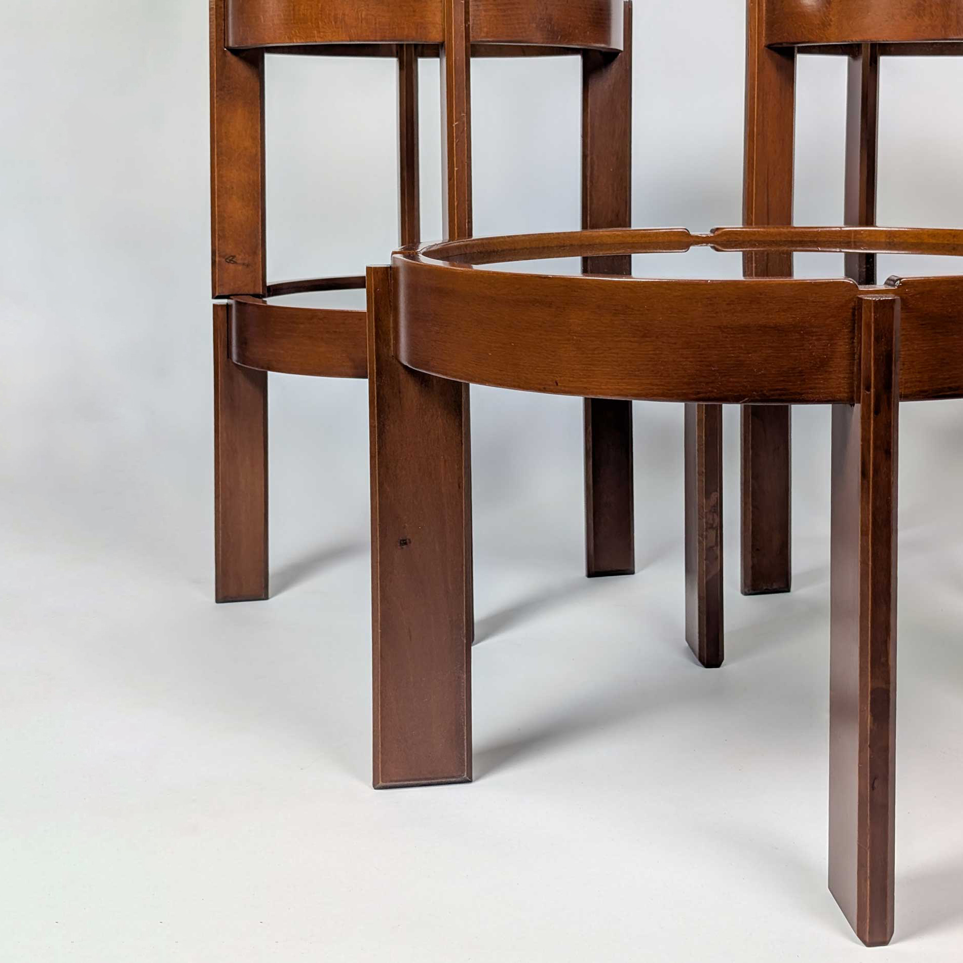 ENSEMBLE DE 6 TABLES RONDES, ITALIE (1970) – Image 7