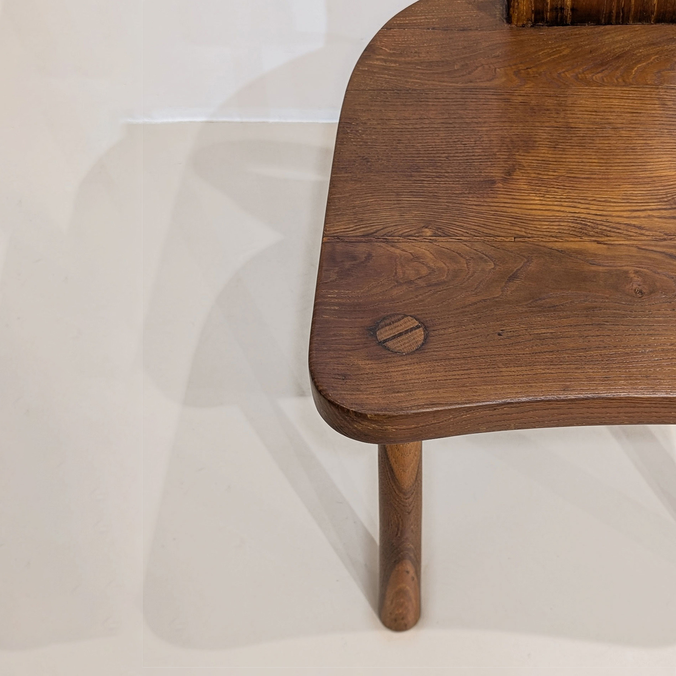 PAIRE DE CHAISES BRUTALISTES (1940) – Image 8
